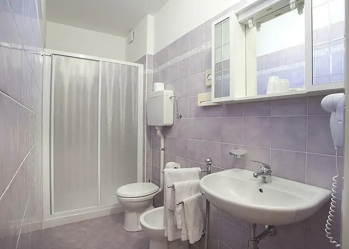 Camera tripla comfort